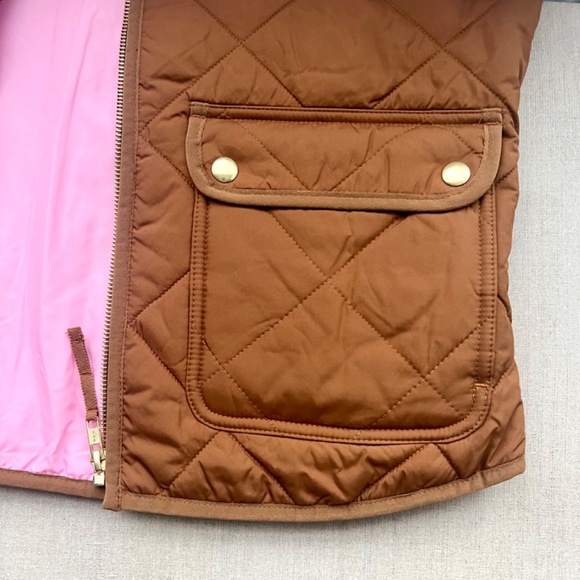 ❤️ J. Crew Puffer Vest with Snap Pockets - Picture 2 of 9